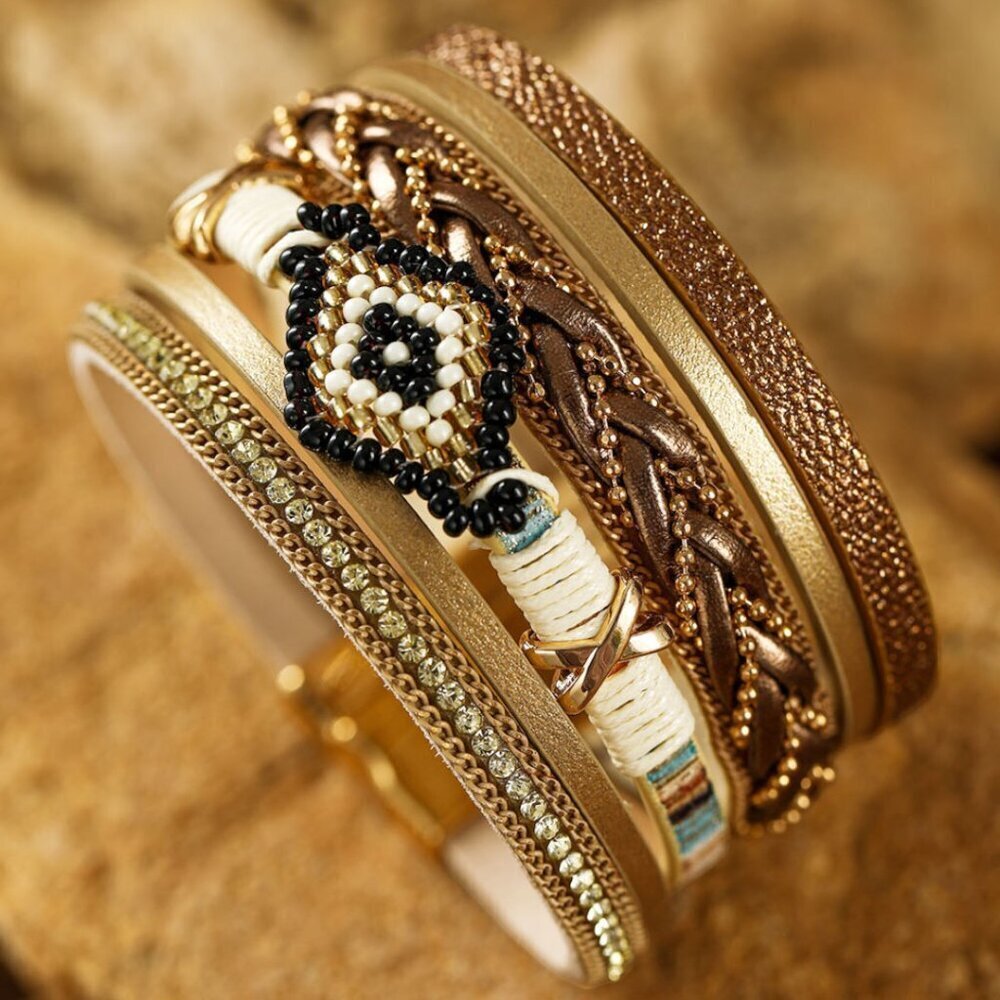 BOUTIQUE: Multicolour Vintage Western Rhinestone Beaded Magnetic Buckle Bracelet